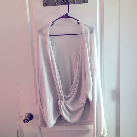 Eloquii size 26/28 white twist- back knit top NWT - Picture 3 of 7